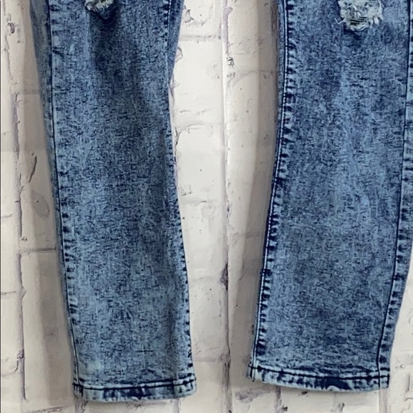 M. Society Politically Incorrect Jeans - Picture 5 of 10